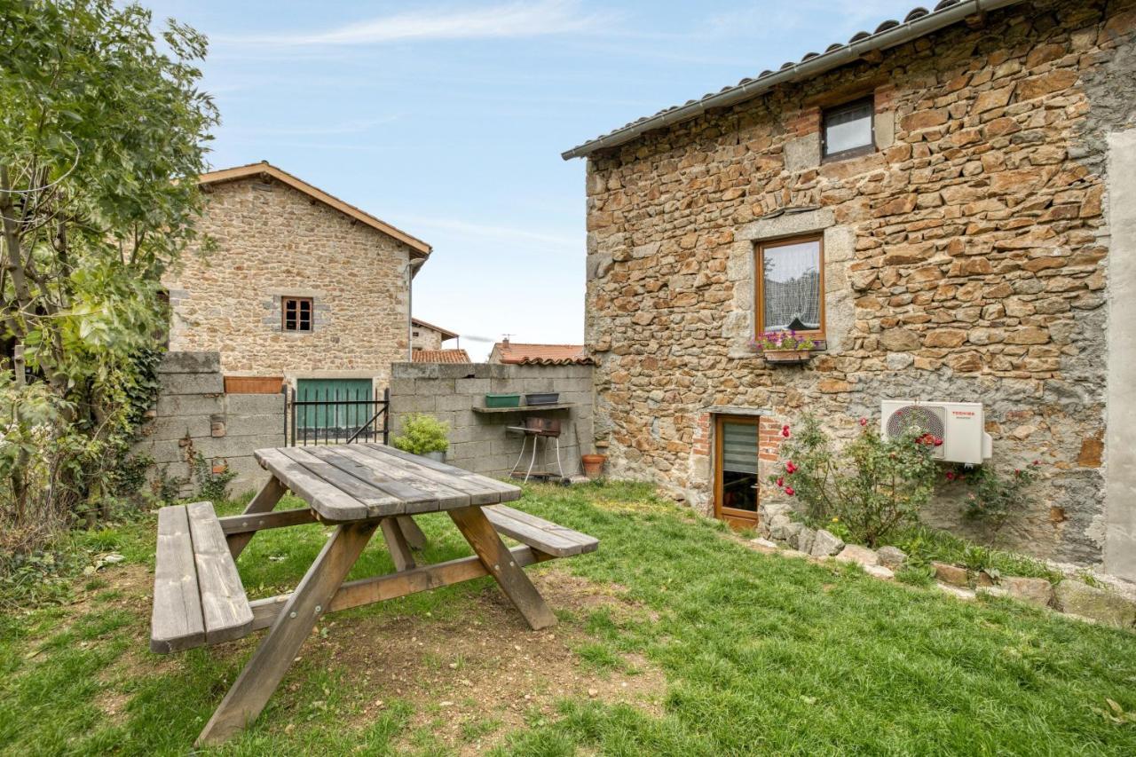 Maison Charmante A Valprivas Avec Jardin Prive. Exterior photo
